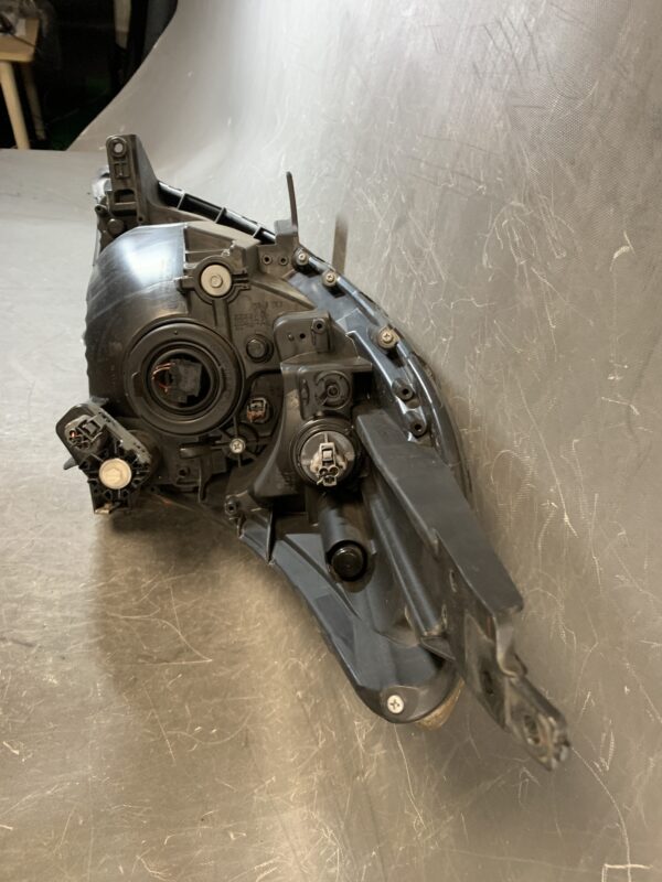 SUZUKI SWIFT ZC72S Genuine Headlight STANLEY P9119 Right Side x1