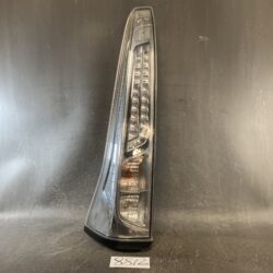 NISSAN SERENA C26 SUZUKI LANDY Taillight KOITO 220-23438 Left Side x1