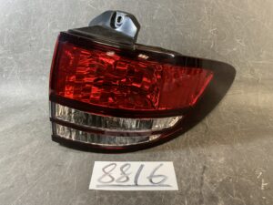 TOYOTA ESTIMA ACR30 Genuine Taillight ICHIKOH 28-169 Right Side x1