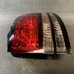 TOYOTA ESTIMA ACR30 Genuine Taillight ICHIKOH 28-169 Right Side x1