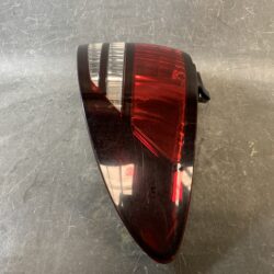 TOYOTA ESTIMA ACR30 Genuine Taillight ICHIKOH 28-169 Right Side x1