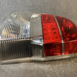 TOYOTA PORTE / SPADE NSP140 NCP141 NCP145 Genuine Taillight STANLEY 52-262 Right Side x1
