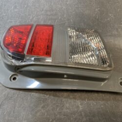 TOYOTA PORTE / SPADE NSP140 NCP141 NCP145 Genuine Taillight STANLEY 52-262 Right Side x1
