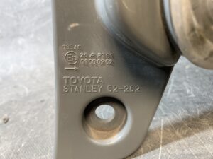 TOYOTA PORTE / SPADE NSP140 NCP141 NCP145 Genuine Taillight STANLEY 52-262 Right Side x1