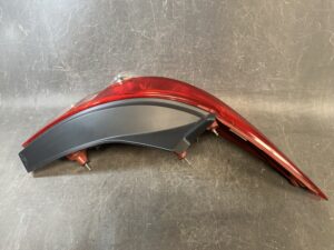 NISSAN TIIDA / TIIDA LATIO C11 NC11 SC11 SNC11 Genuine Taillight STANLEY P7511 L Left Side x1
