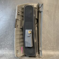 TOYOTA NOAH VOXY AZR60 AZR65 Genuine Taillight / ICHIKOH 28-185 / Right Side x1