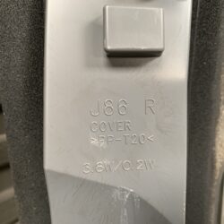 TOYOTA NOAH VOXY AZR60 AZR65 Genuine Taillight / ICHIKOH 28-185 / Right Side x1