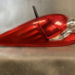 NISSAN TIIDA / TIIDA LATIO C11 NC11 SC11 SNC11 Genuine Taillight STANLEY P7511 L Left Side x1