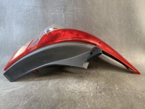 NISSAN TIIDA / TIIDA LATIO C11 NC11 SC11 SNC11 Genuine Taillight STANLEY P7511 L Left Side x1
