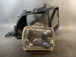 TOYOTA TOWNACE KR42 Genuine Headlight KOITO 58L6 Left Side x1