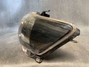 TOYOTA COROLLA RUMION NZE151 Genuine Headlight / ICHIKOH 12-539/ Left Side x1