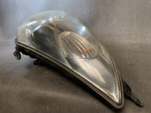 TOYOTA WISH ZNE10 Genuine Headlight STANLEY 68-1 Left Side x1