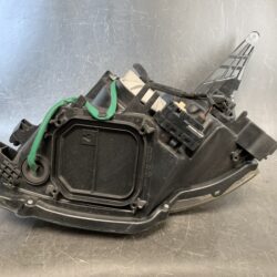 TOYOTA VOXY ZRR70 Genuine Headlight KOITO 28-202 Right Side x1