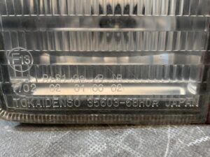 SUZUKI EVERY DA64V Genuine Taillight TOKAIDENSO 35603-68H0R Right Side x1