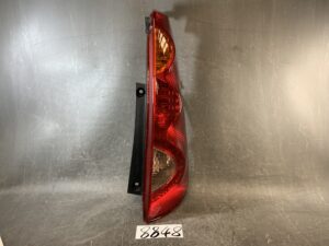 NISSAN NOTE E11 NE11 Taillight KOITO 220-63780 Right Side x1