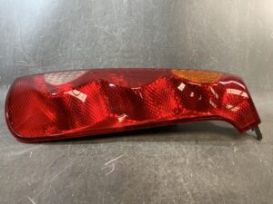 NISSAN NOTE E11 NE11 Genuine Taillight KOITO 220-63780 Right Side x1