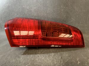 NISSAN SERENA PC24Genuine Taillight ICHIKOH 4881A Right Side x1