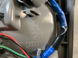 NISSAN ELGRAND PE52 Genuine Taillight STANLEY P8860R Right Side x1