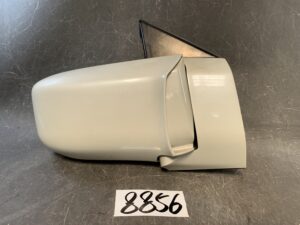 NISSAN ELGRAND E51 ME51 MNE51 NE51 Door Mirror B64 / Right Side x1
