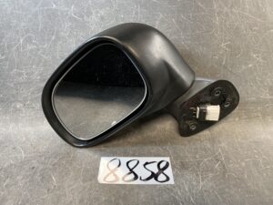 MITSUBISHI COLT Z21 Z22 Z23 Z24 Genuine Door Mirror 1E18 / MR599561-14 Left Side x1