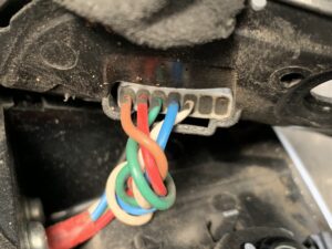 MITSUBISHI COLT Z21 Z22 Z23 Z24 Genuine Door Mirror 1E18 / MR599561-14 Left Side x1