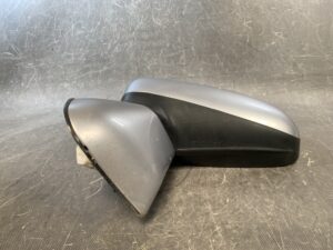 MITSUBISHI COLT Z21 Z22 Z23 Z24 Genuine Door Mirror 5G15 / MR599561-14 Left Side x1