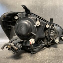 Toyota Ipsum ACM21W Genuine HID Headlight KOITO 44-55 Left Side x1