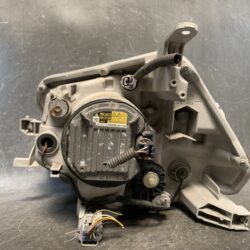 TOYOTA SIENTA NCP81 NCP85 Genuine Headlight KOITO 52-240 Right Side x1