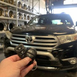 TOYOTA Remote KEY Fob Transmitter 433Mhz Model 0523 For Highlander,Aurion