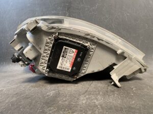 DAIHATSU COO M402S Genuine Headlight KOITO 100-51859 Right Side x1