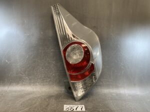 TOYOTA AQUA Prius C NHP10 Genuine Taillight STANLEY 52-252
