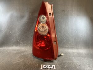 MAZDA PREMACY CREW Genuine Taillight STANLEY P4830 L Left Side x1