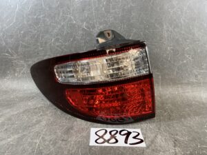 TOYOTA ESTIMA ACR30 ACR40 Taillight ICHIKOH 28-139 Left Side x1