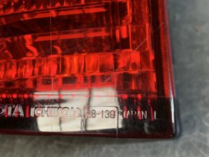 TOYOTA ESTIMA ACR30 Genuine Taillight ICHIKOH 28-139 Left Side x1