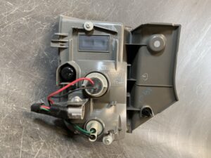 TOYOTA ISIS ZGM10G Genuine Taillight KOITO 44-64 Right Side x1