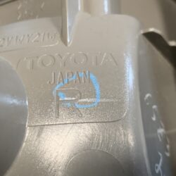 TOYOTA ISIS ZGM10G Genuine Taillight KOITO 44-64 Right Side x1