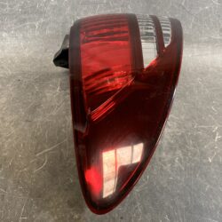 TOYOTA ESTIMA ACR30 Genuine Taillight ICHIKOH 28-169 Left Side x1
