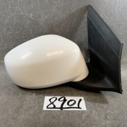 NISSAN AD VY12 Genuine Door Mirror C35-R Right Side x1