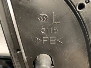 TOYOTA ISIS ZGM10 Genuine Door Mirror Murakami 8320 / 8118 Left Side x1