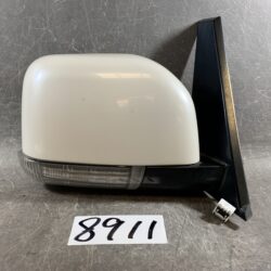 MITSUBISHI DELICA D5 CV5W Door Mirror 8679 Right Side x1