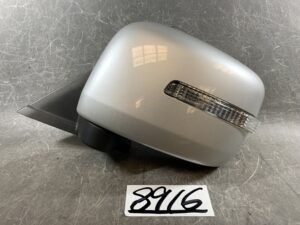 SUZUKI SOLIO DELICA D2 MA15S Door Mirror Indicator 82K4 Left Side x1