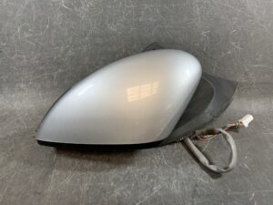 NISSAN LEAF ZE1 Genuine Door Mirror Murakami G579 / H146 Left Side x1