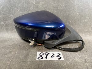 NISSAN LEAF ZE1 Genuine Door Mirror with Camera G531 Right Side x1