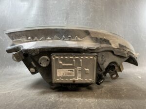 BMW 1 Series Genuine HID Headlight Valeo 63.12 6924491-11 Left Side x1