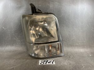 SUZUKI EVERY NISSAN NV100 Headlight LE04H6129 Right Side x1