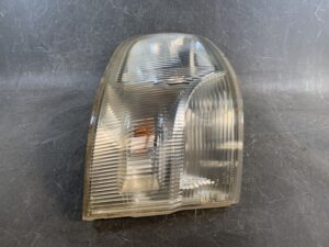 DAIHATSU HIJET TRUCK Genuine Headlight STANLEY P4941R Right Side x1