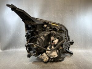 TOYOTA VOXY NOAH ZRR75 Genuine Headlight KOITO 28-203 Left Side x1