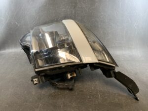 TOYOTA VOXY NOAH ZRR75 Genuine Headlight KOITO 28-203 Left Side x1