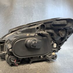 Volvo S60 Genuine Headlight Valeo 31299997 Right Side x1