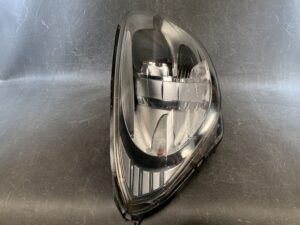 Volvo S60 Genuine Headlight Valeo 31299997 Right Side x1